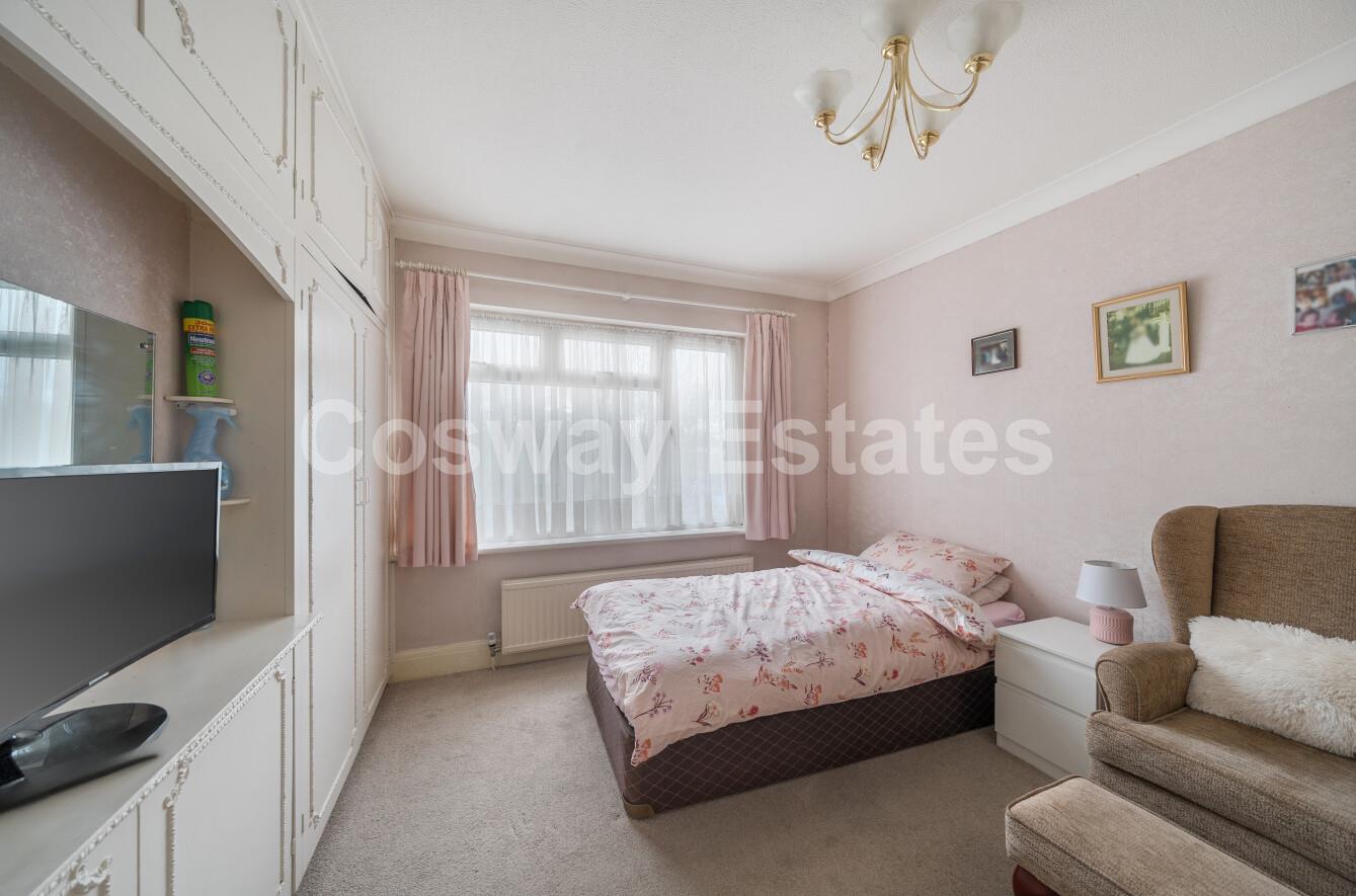 Edgware Way, Edgware, HA8, Edgware